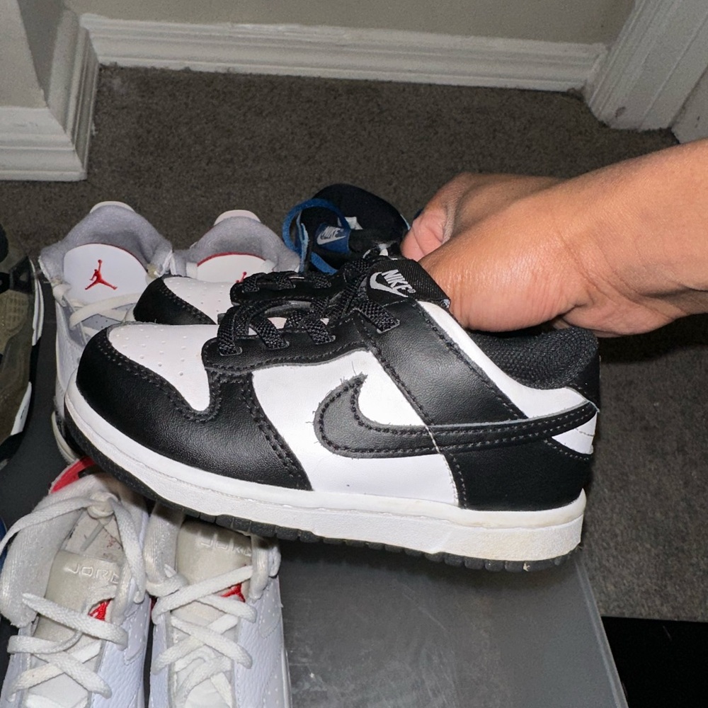 Selling Used/preowned toddler sized Jordans for cheap 
Sizes are from 7c-9c